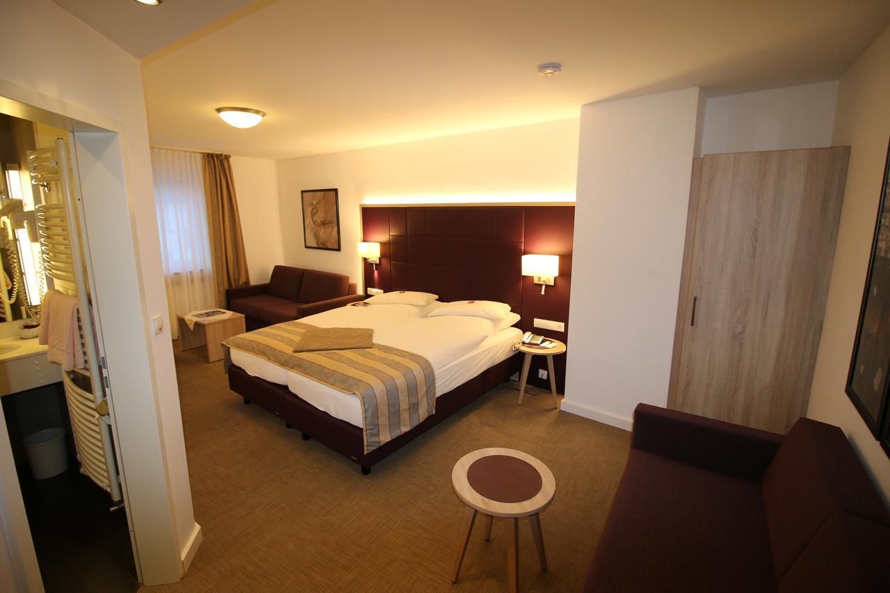 Hotel Zum Adler ボン エクステリア 写真