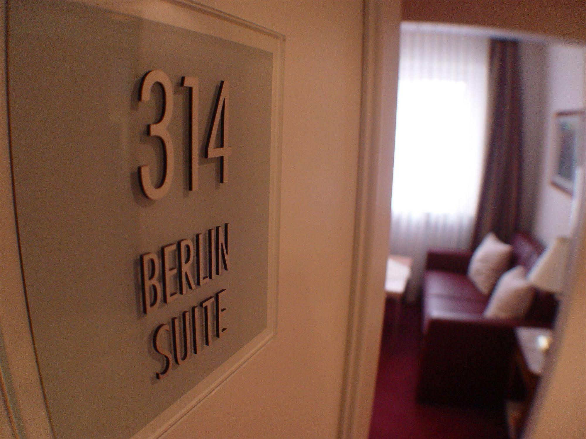 Hotel Zum Adler ボン エクステリア 写真